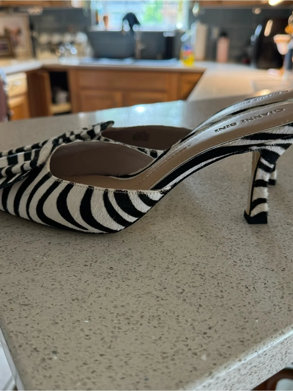 Gianni Bini Calf Hair Zebra Print Mule Herls - Picture 3 of 6